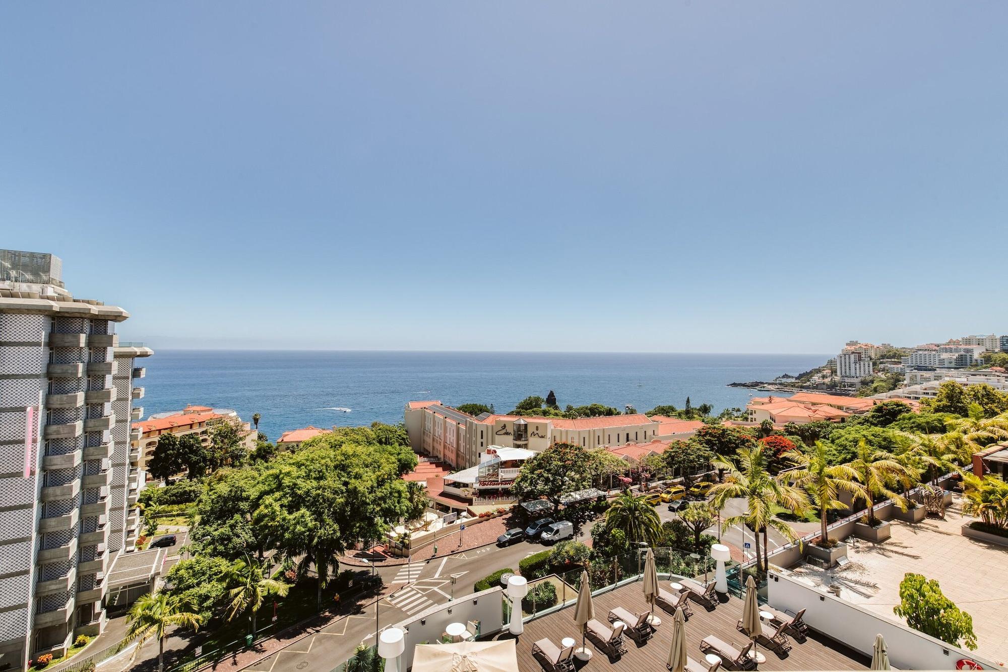 ホテル Vila Baleira Funchal エクステリア 写真